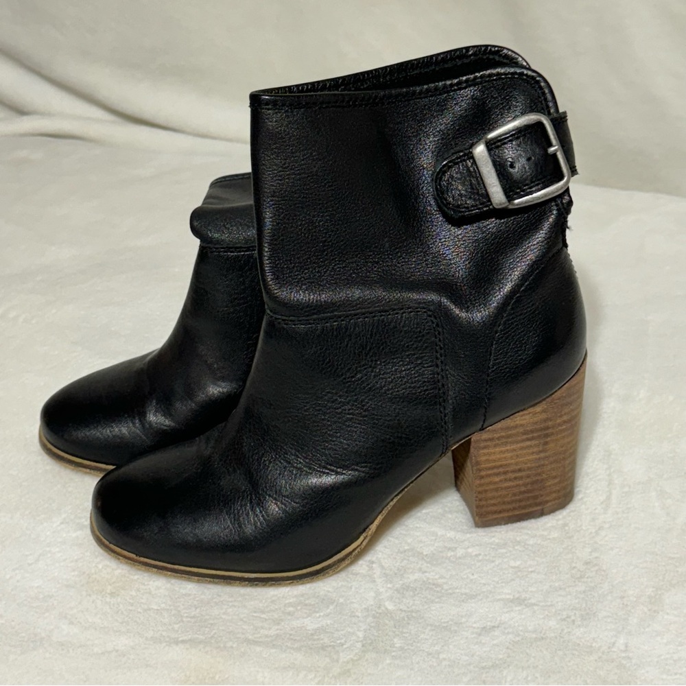 LeChateau Black Leather Ankle Booties